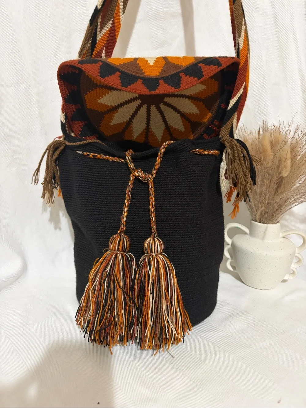 Waitusu Handmade Wayuu Crochet Crossbody Bucket Bag Boho Woven With Lid Tassel